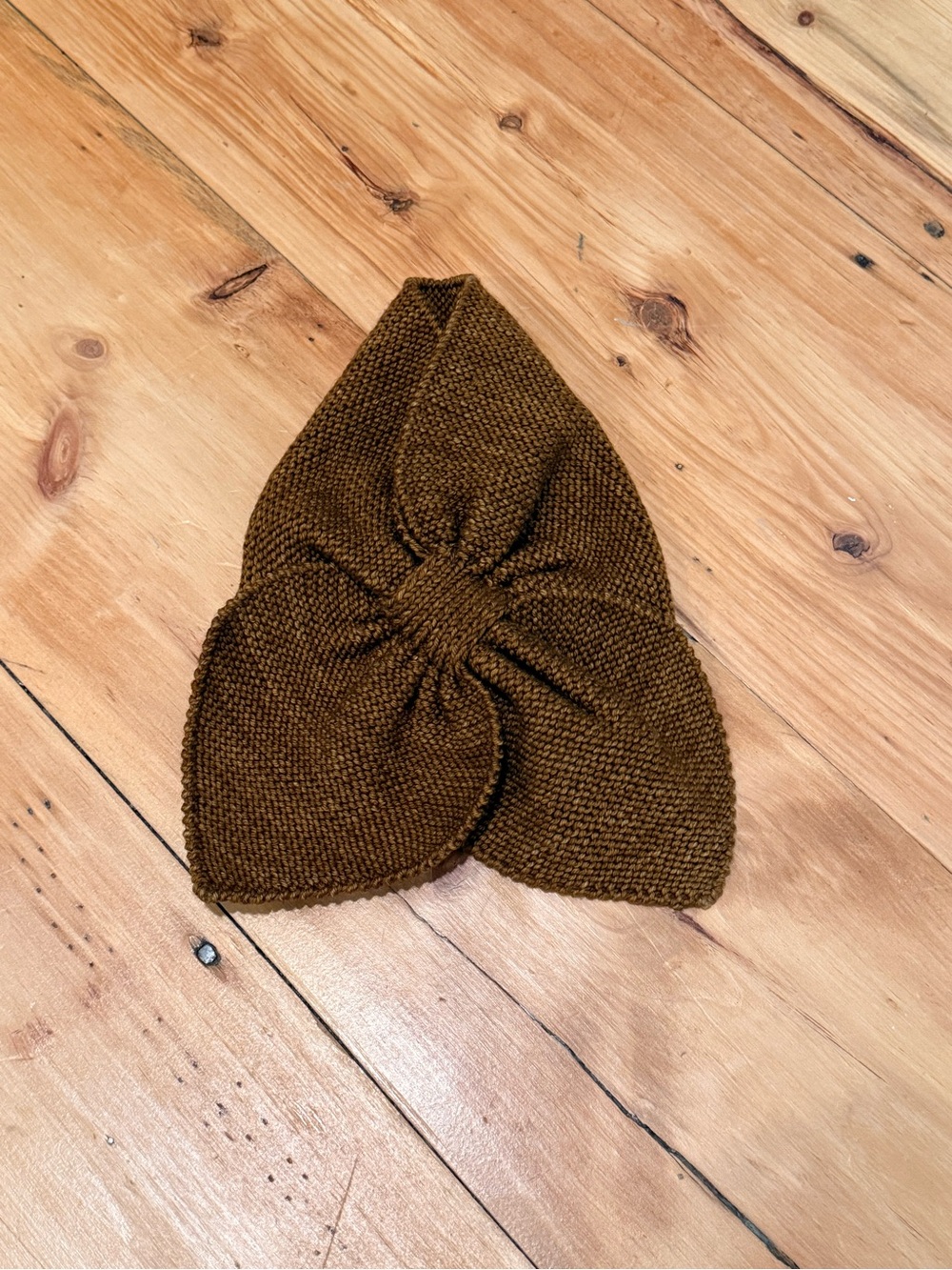 Misha and puff sledding scarf in nutmeg